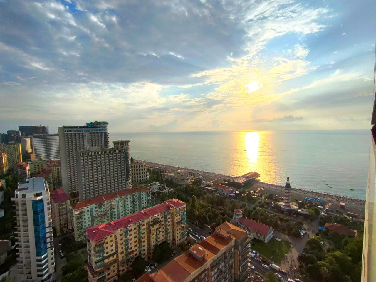 Orbi-City Batumi Apartments Sea View المظهر الخارجي الصورة